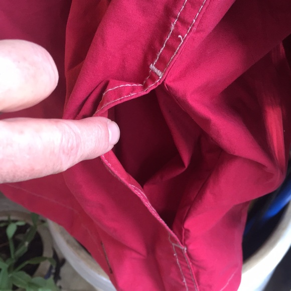 Unisex Woolrich Red windbreaker pullover hoodie 100% cotton. Drawstring eyelet - Picture 3 of 7